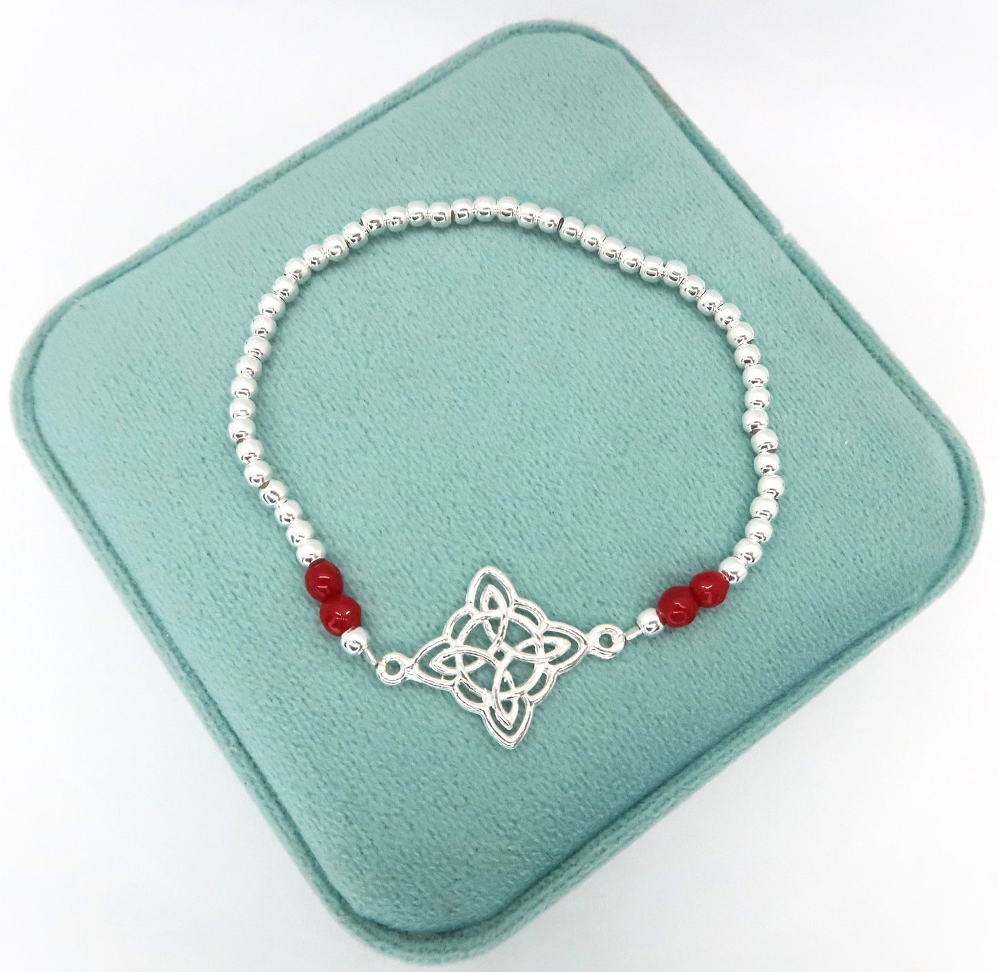 Pulsera Nudo de Bruja y Balines Elástico