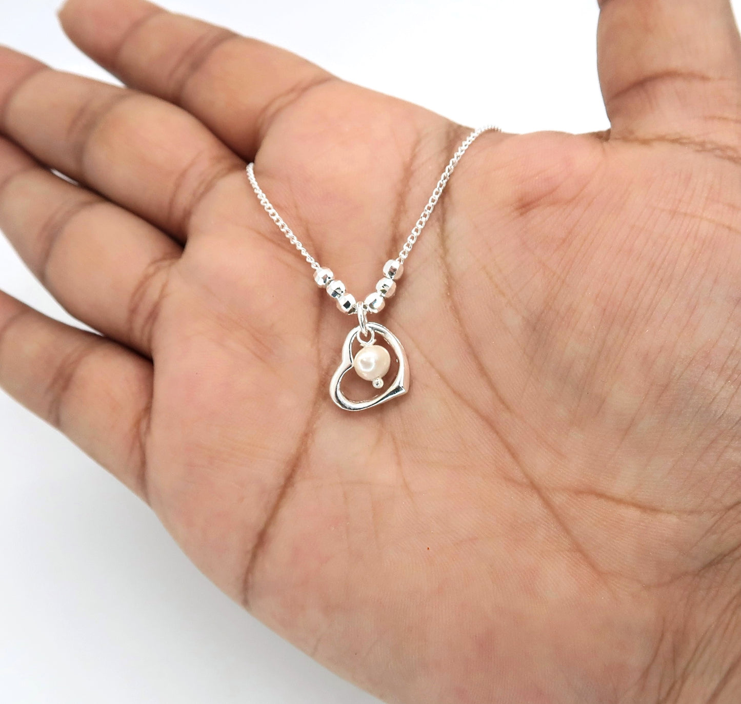 Collar con Dije de Corazon.