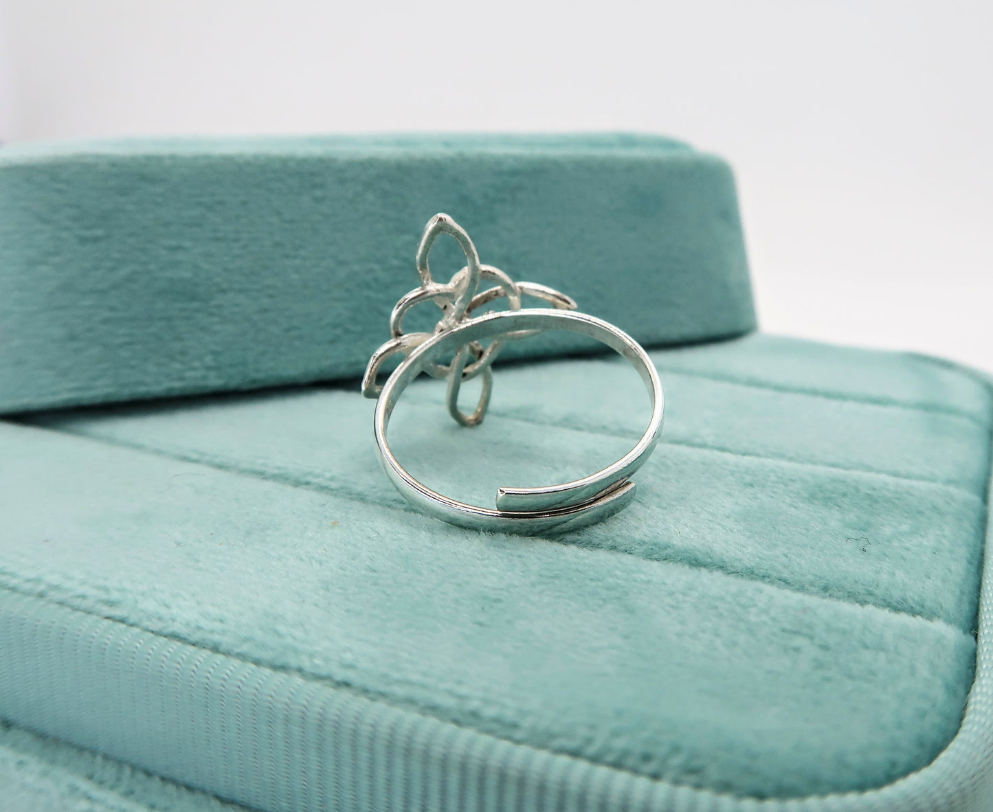 Anillo Nudo de Bruja / Corazon