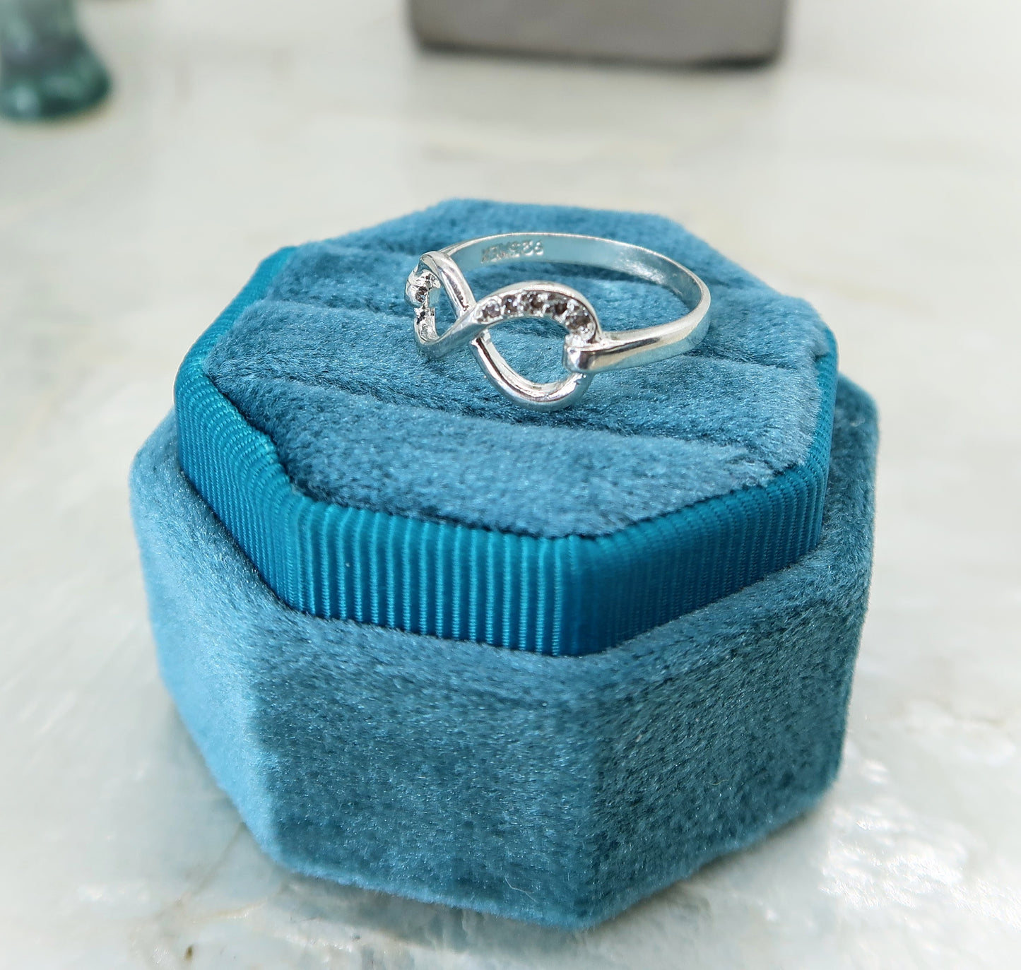 Anillo Infinito Zirconia