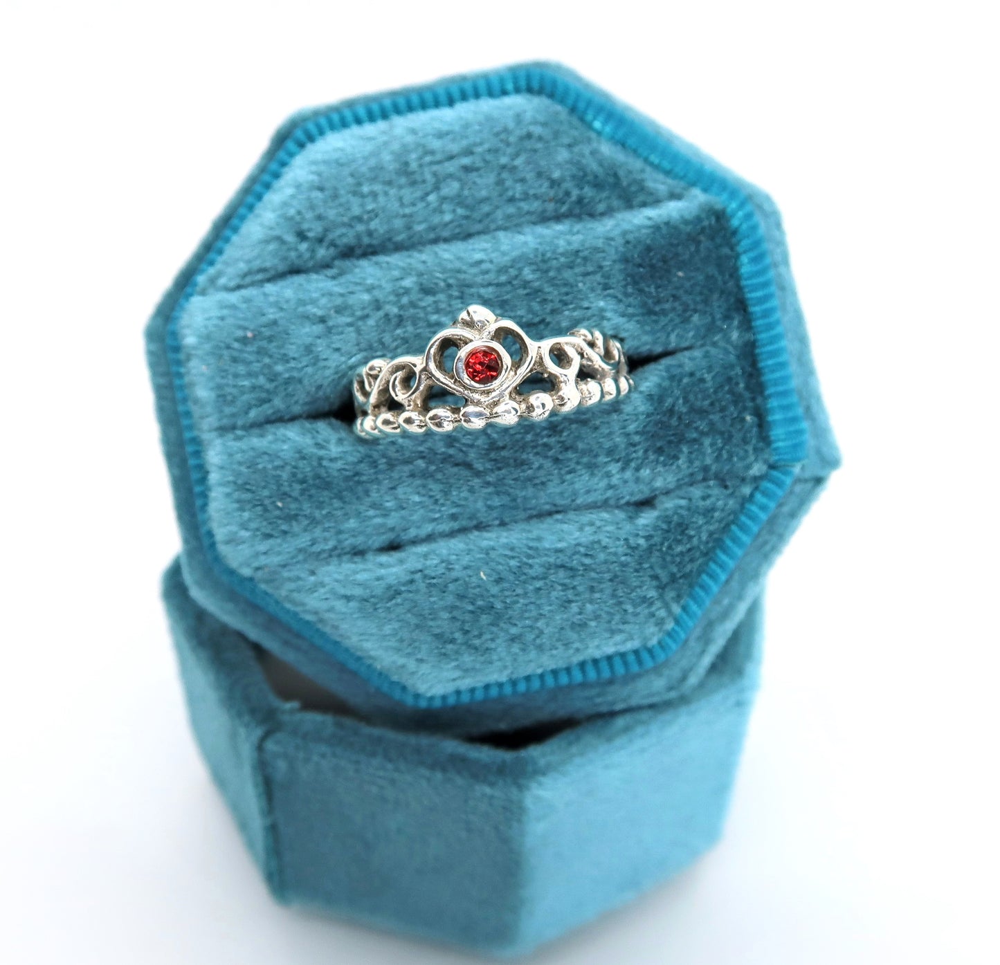 Anillo Princesa Zirconia Rojo